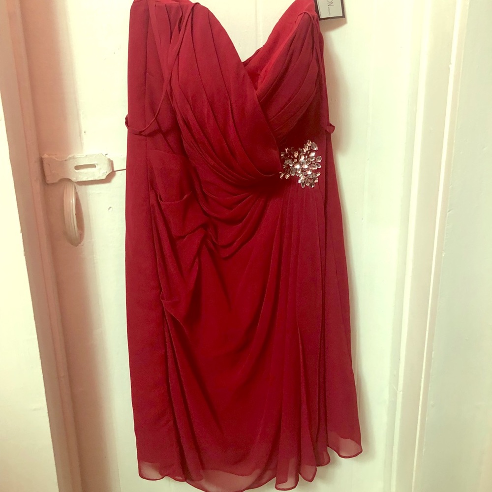 Red bridesmaid/prom/homecoming/formal dress